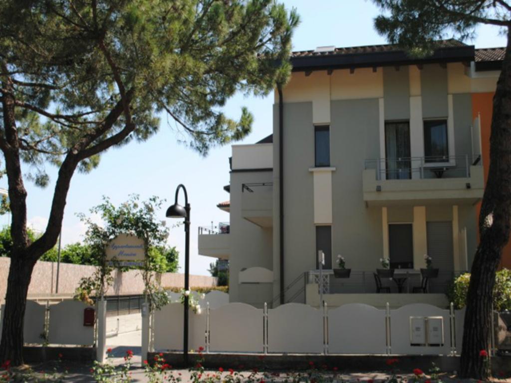 Monica Appartamenti Sirmione Buitenkant foto